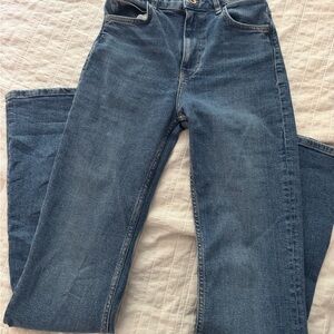 Zara Women's Straight Leg Jeans in Blue